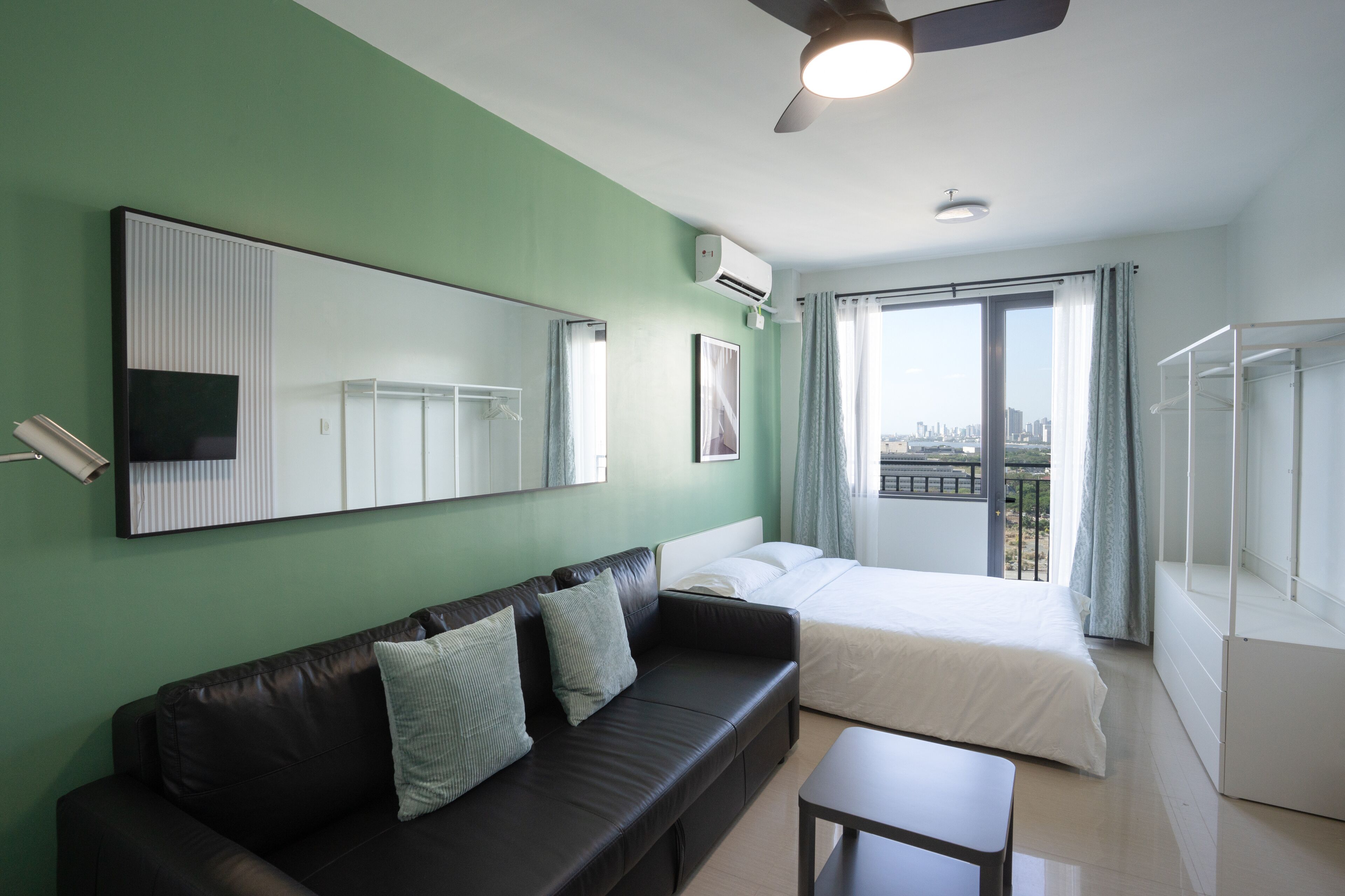 1 室のベッドルーム、アイロン / アイロン台、WiFi (無料)、ベッドシーツ