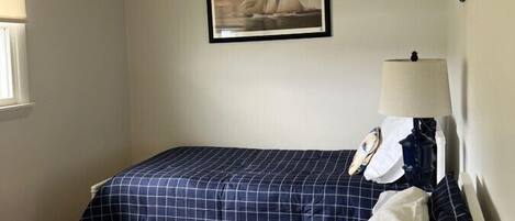 3 habitaciones, tabla de planchar con plancha y wifi gratis