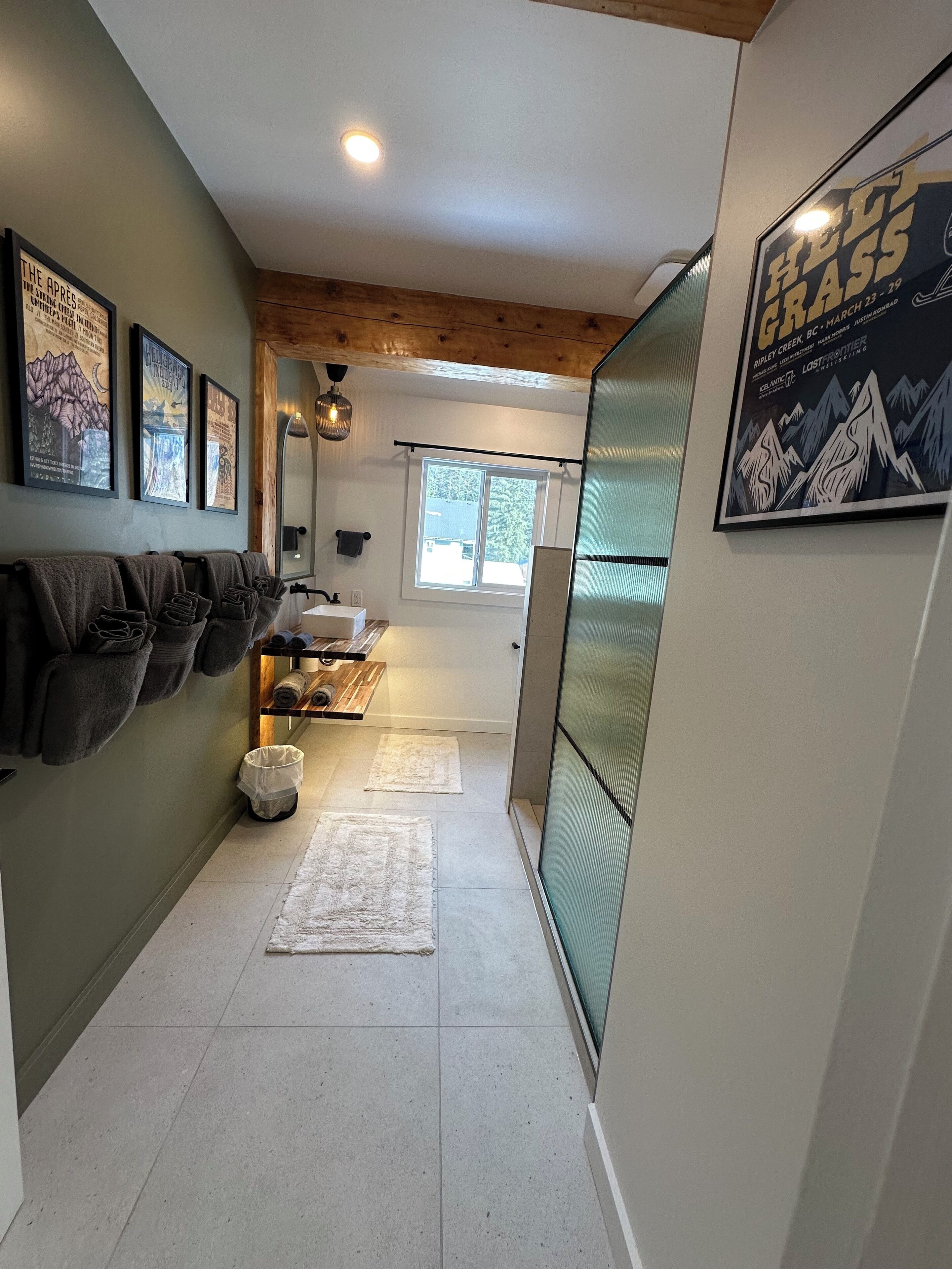 豪華頂樓客房 | 浴室 | 淋浴設備、免費盥洗用品、吹風機、浴袍