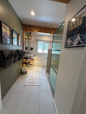 Bathroom - Bearvalley Guesthouse (Stewart)