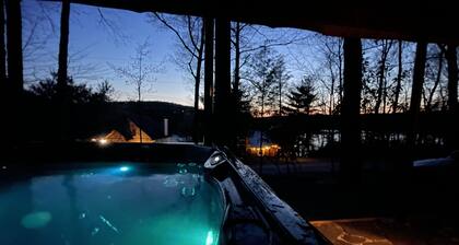 Lake View, Covered Porch, Pet Friendly with Fee & Golf Cart