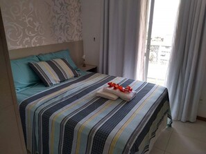 Premium Apartment, Pool Access, Sea View
