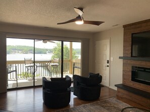 Interior - Luxury Ozark Lake Retreat, Near Margaritaville (Osage Beach)