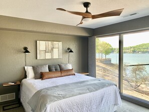 1 bedroom, iron/ironing board, free WiFi, bed sheets - Luxury Ozark Lake Retreat, Near Margaritaville (Osage Beach)