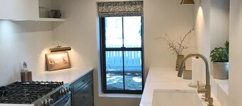 Mulberry Cottage; charming character property near Cañon City & The Royal Gorge.