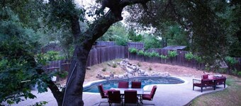 Modern Country 2bed/1bath with pool