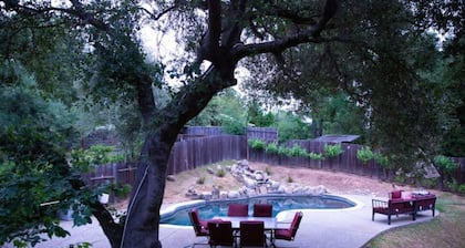 Modern Country 2bed/1bath with pool
