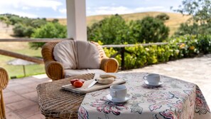 Outdoor dining - Cortijo Don Pablo Gaucín by Ruralidays (Málaga)