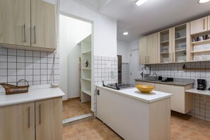 Apartment | 2 bedrooms - 5 Minutes From Leblon Beach Ap102 (Rio de Janeiro)