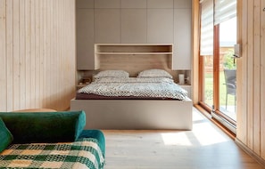 1 bedroom, travel crib, free WiFi - Nice home in Kladno with WiFi (Kladno)