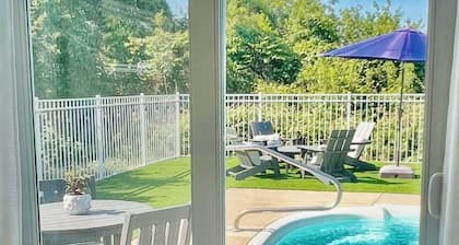 Lovely Oceanside condo in beautiful Duck, North Carolina Outer Banks!