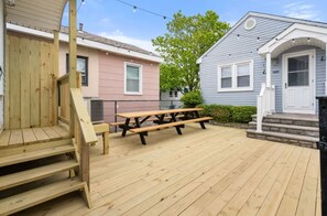 Outdoor dining - SEASIDE HEIGHTS COTTAGE-FRONT, 2 BEDROOMS, 1 BATH, SLEEPS 4 (Seaside Heights)