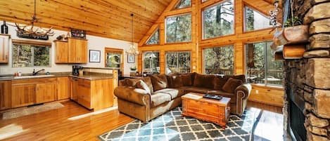 TV, fireplace