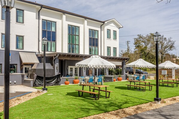 Exterior - Lily Hall- A Boutique Hotel (Pensacola)