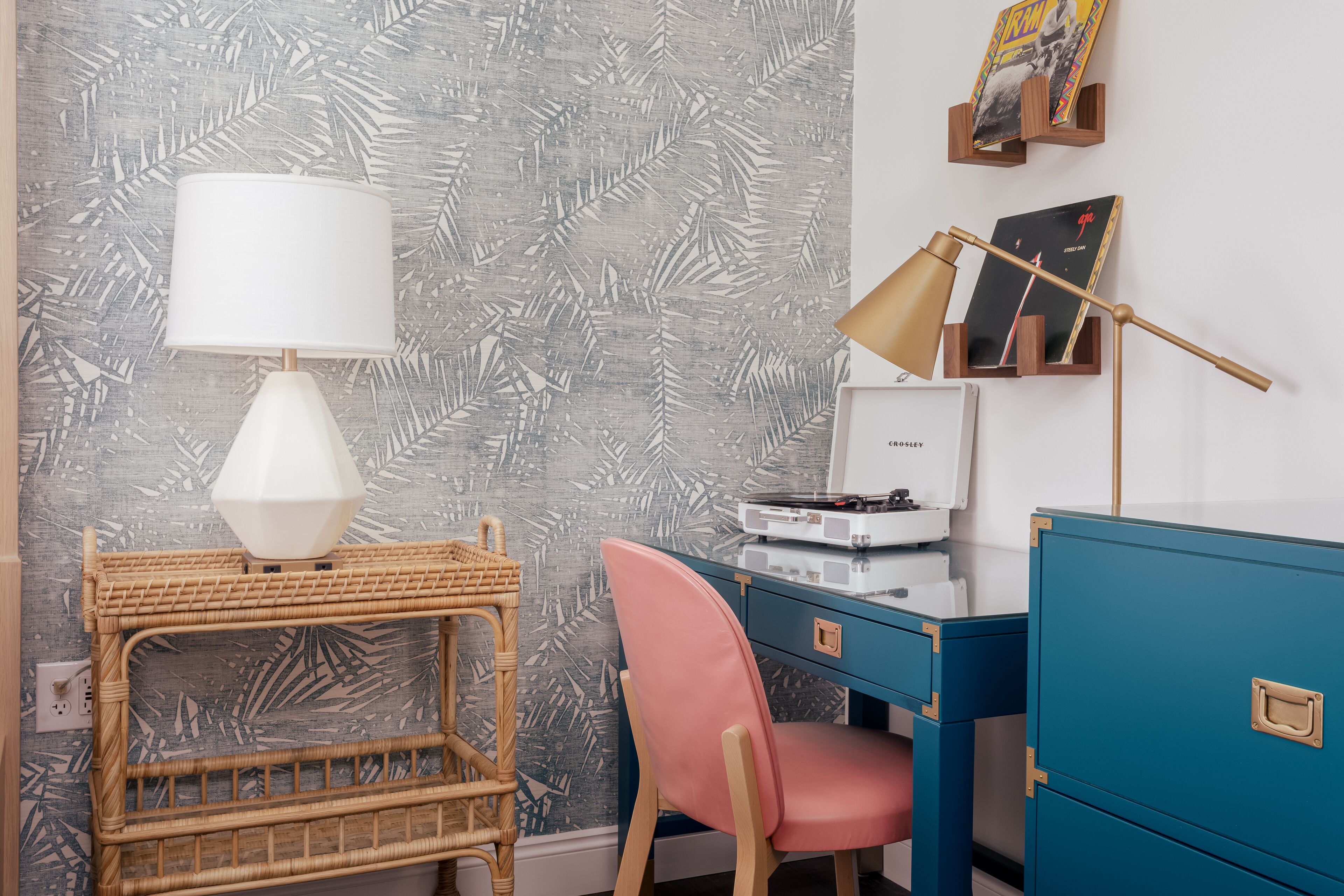 Mariana Room | Premium bedding, pillowtop beds, in-room safe, desk