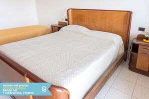 1 dormitorio y ropa de cama