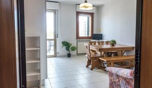 Dining - SE005 - Senigallia, three-room apartment on the sea with beach (Senigallia)