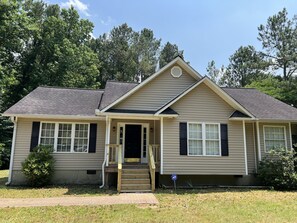 Exterior - Private cottage Great for hiking, ATVs (Boaz)