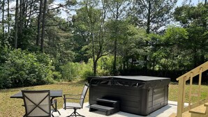 Unclassified image, 2 of 10, button - Private cottage Great for hiking, ATVs (Boaz)