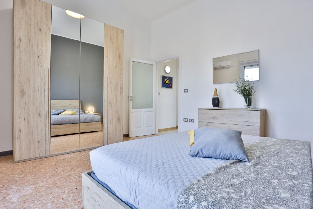 2 chambres, fer et planche à repasser, accès à Internet, literie fournie