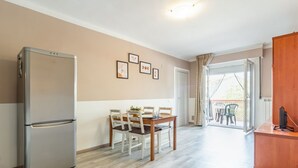Interior - Comfy Apartment x4 - w/ Terrace & Private Parking (Luni Mare)