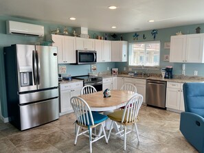 Condo, 3 quartos | Cozinha privada