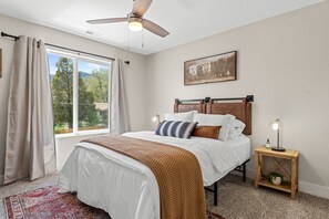 3 bedrooms, iron/ironing board, travel crib, free WiFi