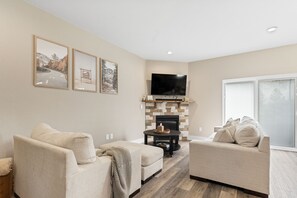 Smart TV, fireplace, video games, Netflix