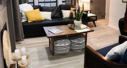 Cozy Family & Dog 4 Bedroom, 2 Bathroom Home