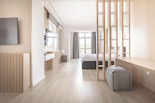 Piccolo Mondo by CityBookings