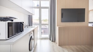 Suite – deluxe | Sengetøy av topp kvalitet, memory foam-senger og blendingsgardiner