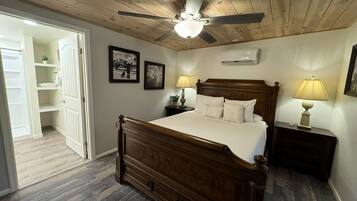 House, 2 Bedrooms | 2 bedrooms, iron/ironing board, free WiFi