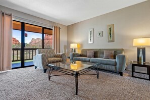 Condo, 2 Bedrooms | Living area
