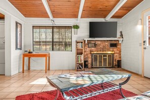 House, 2 Bedrooms | Interior