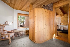 Villa, 1 Bedroom | Bathroom | Towels, shampoo