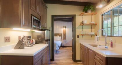 Destination Oak Creek 4 1 Bedroom Apts by RedAwning