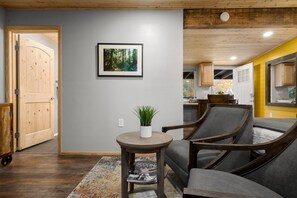 Condo, 1 Bedroom | Interior
