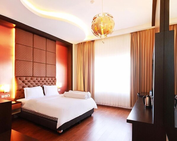 Room - Emerald Hotel (Ternate)