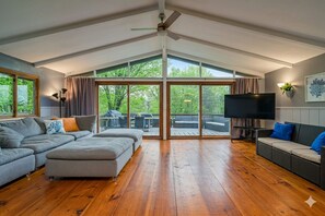 Smart-TV, Kamin