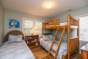 4 Schlafzimmer, Bügeleisen/Bügelbrett, WLAN, Bettwäsche