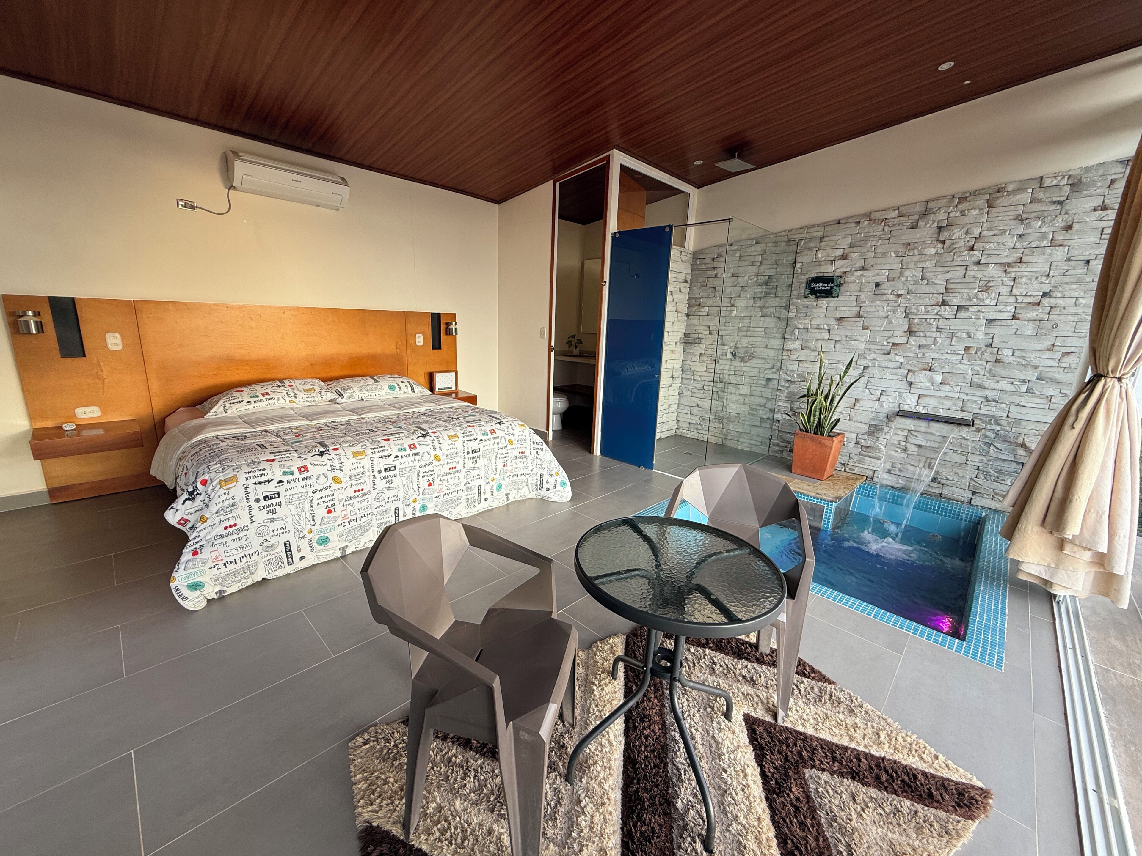 Colchones Select Comfort, wifi gratis y ropa de cama 