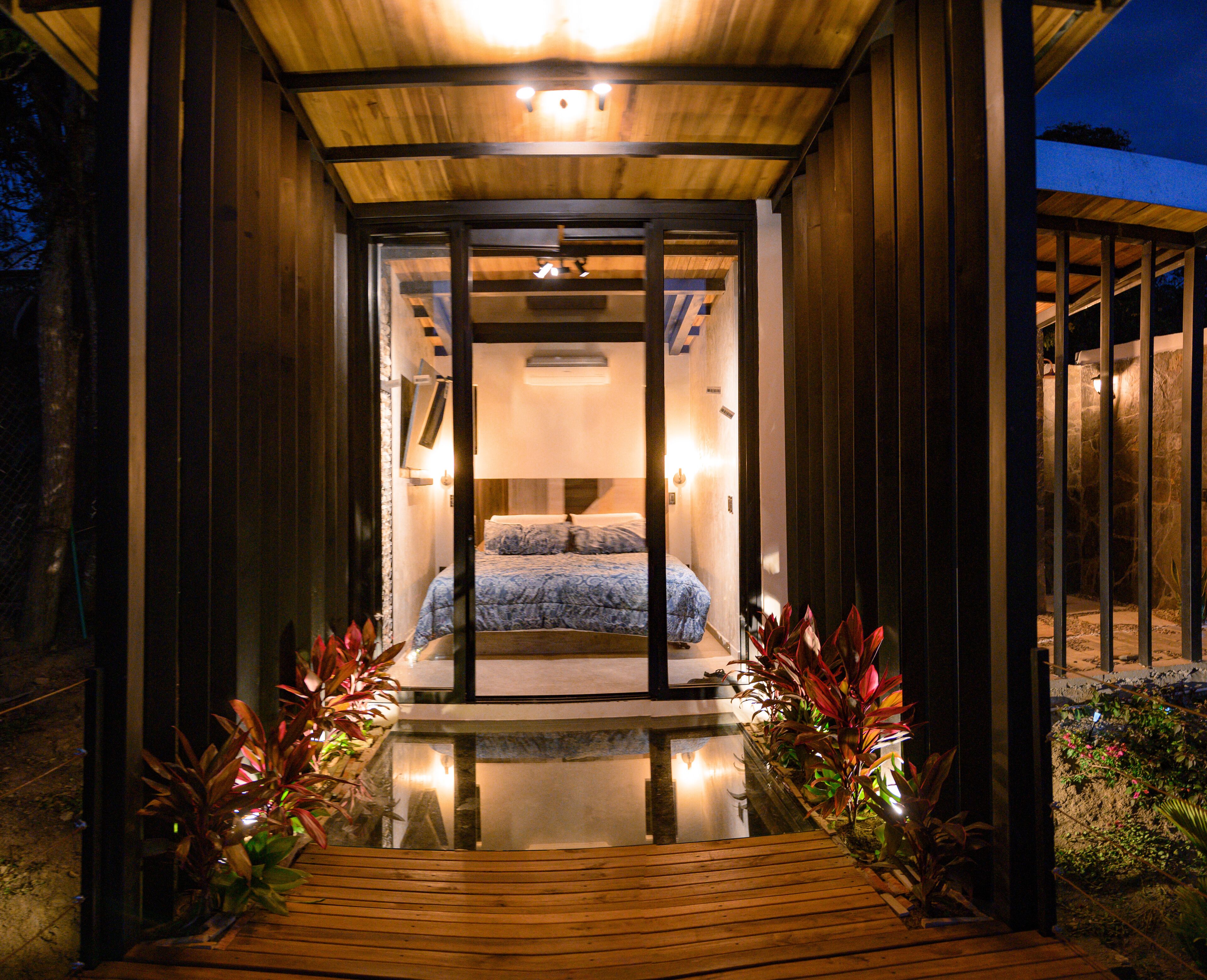 Cabane Premium, 1 très grand lit, bain à remous, vue ville | Literie de qualité supérieure, couette en duvet d'oie