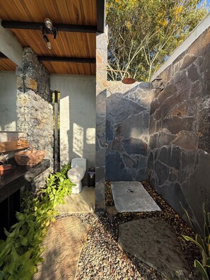 Panoramic Cabin, 1 King Bed, Hot Tub, City View | Select Comfort beds, free WiFi, bed sheets, wheelchair access - Sunset Palm Alojamiento Rural (San Gil)