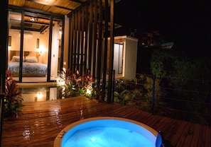Premium Cabin, 1 King Bed, Hot Tub, City View