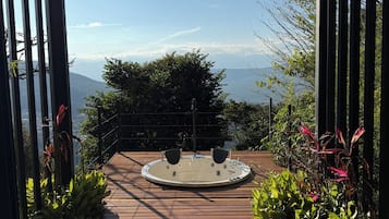 Panoramic Cabin, 1 King Bed, Hot Tub, City View | Premium bedding, down duvets, Select Comfort beds, free minibar