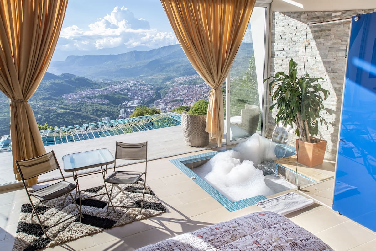 Romantic Cabin, 1 King Bed, Terrace, City View