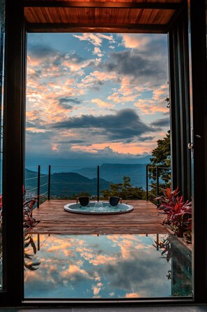 Premium-Ferienhütte, 1 King-Bett, Whirlpool, Stadtblick