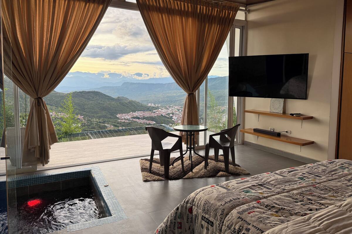 全景小屋, 1 張特大雙人床, 露台, 城市景 | Select Comfort 床墊、免費 Wi-Fi、床單