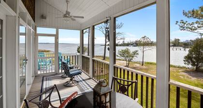 My Pointe of View - Spectacular Pet Friendly Waterfront with Views!