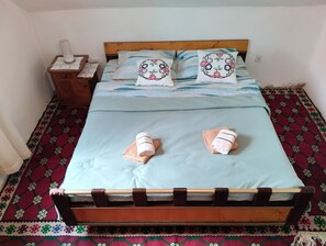 5 habitaciones y wifi